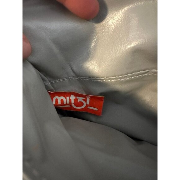 Mitzi women’s gray scalloped clutch bag - Picture 7 of 8